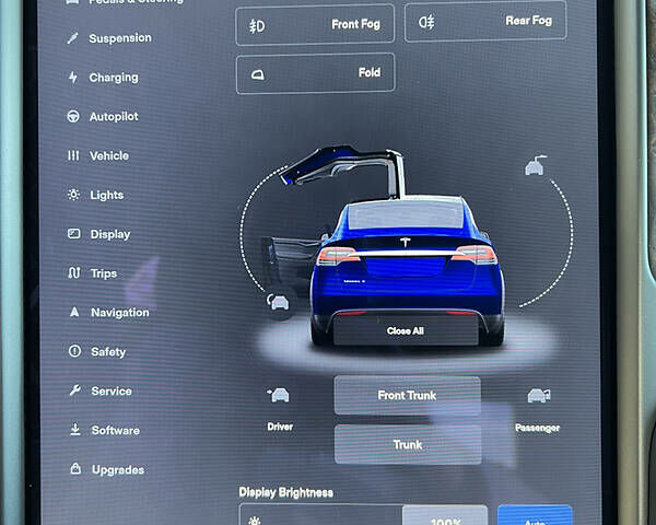 Синий Тесла Модель Х, объемом двигателя 0 л и пробегом 29 тыс. км за 109000 $, фото 29 на Automoto.ua