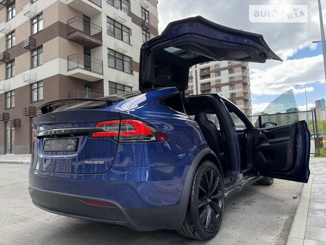 Синий Тесла Модель Х, объемом двигателя 0 л и пробегом 59 тыс. км за 51100 $, фото 3 на Automoto.ua
