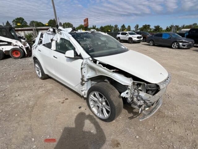 Синий Тесла Модель Х, объемом двигателя 0 л и пробегом 30 тыс. км за 10000 $, фото 11 на Automoto.ua