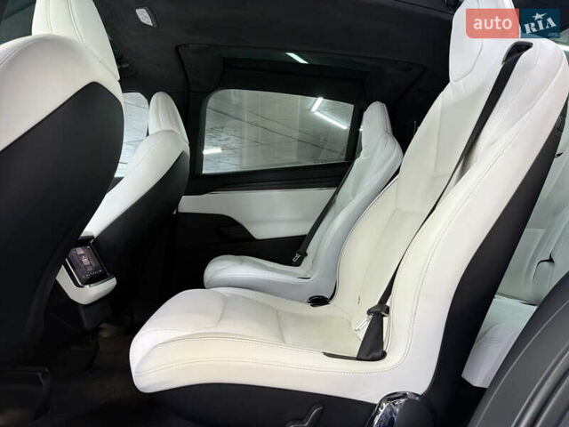Синий Тесла Модель Х, объемом двигателя 0 л и пробегом 29 тыс. км за 54500 $, фото 23 на Automoto.ua