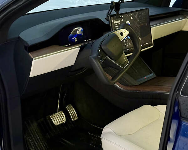 Синий Тесла Модель Х, объемом двигателя 0 л и пробегом 81 тыс. км за 49999 $, фото 5 на Automoto.ua