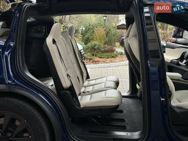Синий Тесла Модель Х, объемом двигателя 0 л и пробегом 60 тыс. км за 39900 $, фото 31 на Automoto.ua