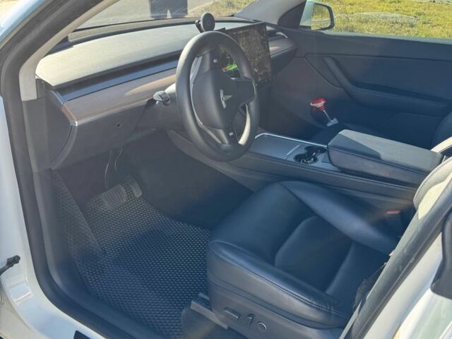 Тесла Родстер 2022 в Киеве на Automoto.ua Белый Тесла Родстер, объемом двигателя 0 л и пробегом 185 тыс. км за 21000 $, фото 7 на Automoto.ua