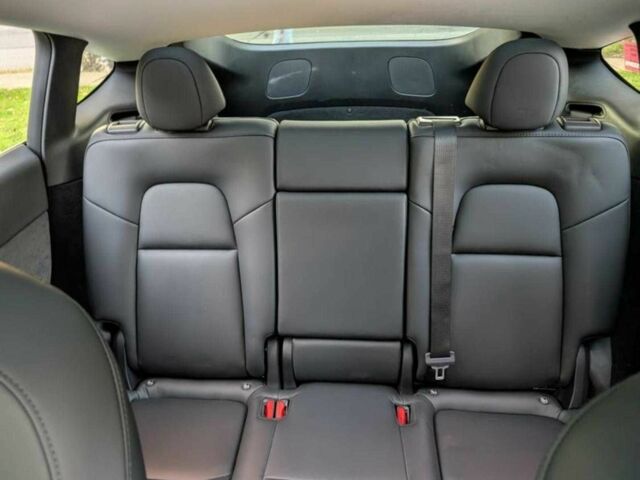 Білий Тесла Родстер, об'ємом двигуна 0 л та пробігом 30 тис. км за 15000 $, фото 11 на Automoto.ua