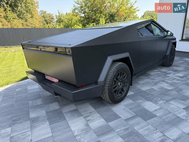 Черный Тесла Cybertruck, объемом двигателя 0 л и пробегом 1 тыс. км за 89900 $, фото 2 на Automoto.ua