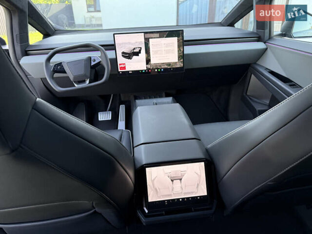 Черный Тесла Cybertruck, объемом двигателя 0 л и пробегом 1 тыс. км за 89900 $, фото 4 на Automoto.ua