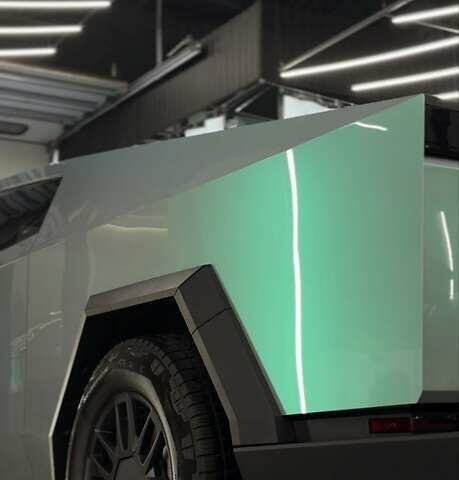 Коричневый Тесла Cybertruck, объемом двигателя 0 л и пробегом 10 тыс. км за 120000 $, фото 5 на Automoto.ua