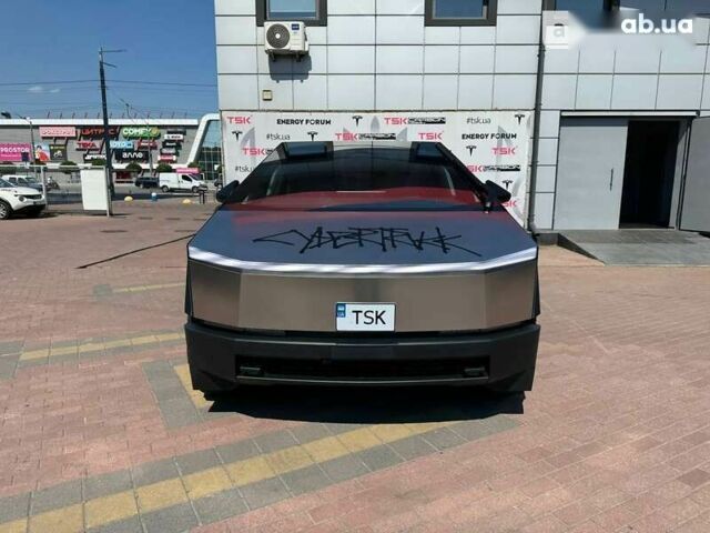 Тесла Cybertruck, об'ємом двигуна 0 л та пробігом 1 тис. км за 135000 $, фото 1 на Automoto.ua