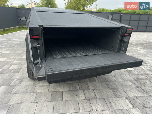 Тесла Cybertruck, объемом двигателя 0 л и пробегом 5 тыс. км за 110000 $, фото 6 на Automoto.ua