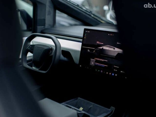 Тесла Cybertruck 2024 в Виннице на Automoto.ua Тесла Cybertruck, объемом двигателя 0 л и пробегом 13 тыс. км за 99000 $, фото 15 на Automoto.ua