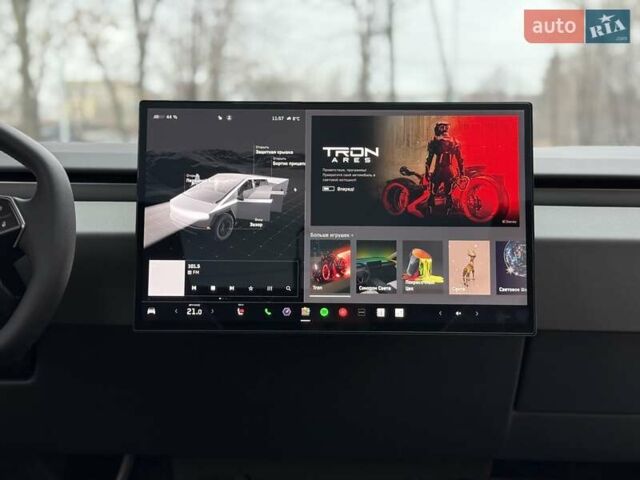 Сірий Тесла Cybertruck, об'ємом двигуна 0 л та пробігом 3 тис. км за 104800 $, фото 30 на Automoto.ua