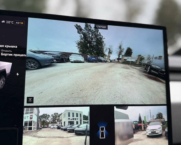 Серый Тесла Cybertruck, объемом двигателя 0 л и пробегом 13 тыс. км за 99000 $, фото 19 на Automoto.ua