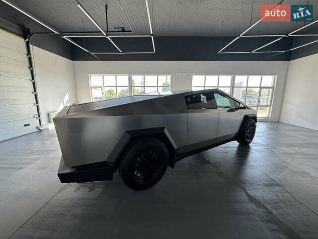 Серый Тесла Cybertruck, объемом двигателя 0 л и пробегом 1 тыс. км за 135000 $, фото 6 на Automoto.ua