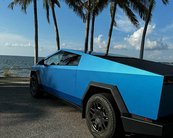 Тесла Cybertruck 2024 в Ровно на Automoto.ua Синий Тесла Cybertruck, объемом двигателя 0 л и пробегом 10 тыс. км за 119000 $, фото 12 на Automoto.ua