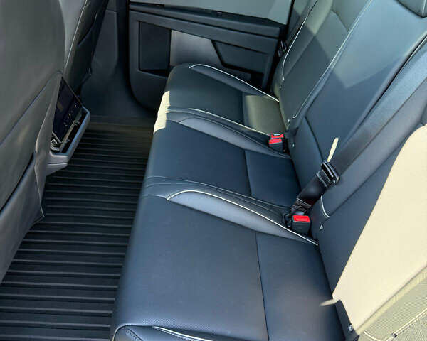 Тесла Cybertruck 2024 в Ровно на Automoto.ua Синий Тесла Cybertruck, объемом двигателя 0 л и пробегом 10 тыс. км за 119000 $, фото 16 на Automoto.ua