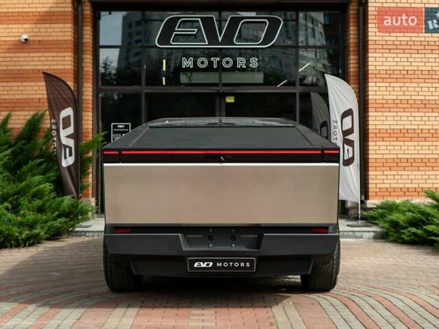 Зеленый Тесла Cybertruck, объемом двигателя 0 л и пробегом 1 тыс. км за 125000 $, фото 5 на Automoto.ua