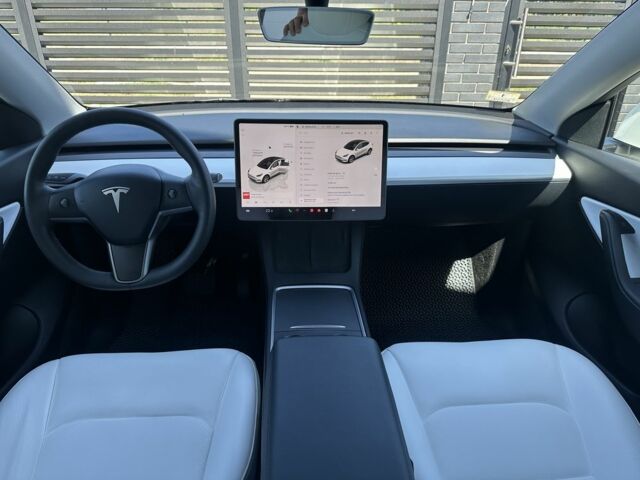 Тесла Другая 2022 в Черткове на Automoto.ua Белый Тесла Другая, объемом двигателя 0 л и пробегом 37 тыс. км за 28900 $, фото 1 на Automoto.ua