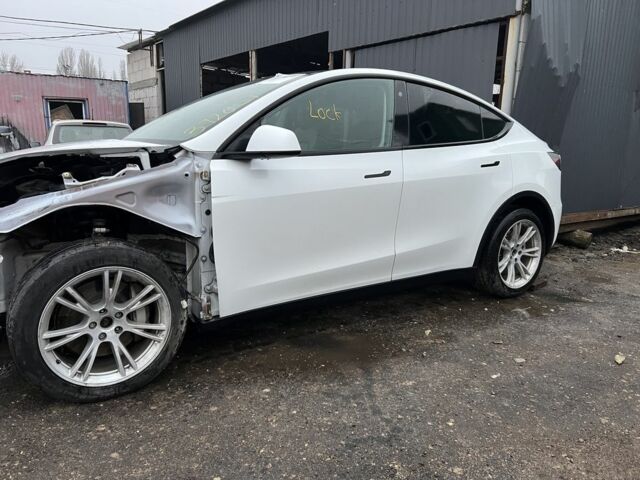 Білий Тесла Інша, об'ємом двигуна 0 л та пробігом 50 тис. км за 24000 $, фото 5 на Automoto.ua