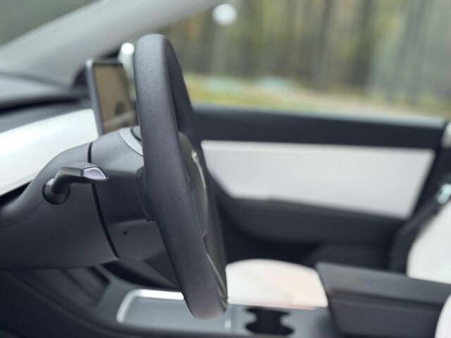 Белый Тесла Другая, объемом двигателя 0 л и пробегом 115 тыс. км за 25800 $, фото 11 на Automoto.ua