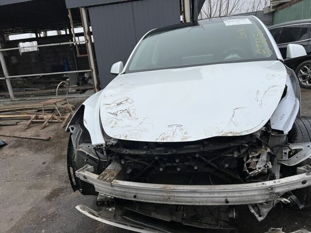 Білий Тесла Інша, об'ємом двигуна 0 л та пробігом 50 тис. км за 24000 $, фото 7 на Automoto.ua