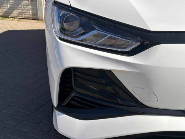 Белый Тесла Другая, объемом двигателя 0 л и пробегом 20 тыс. км за 15500 $, фото 3 на Automoto.ua