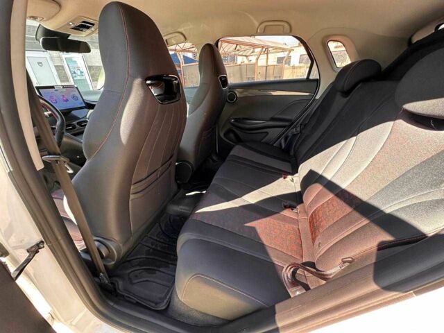 Белый Тесла Другая, объемом двигателя 0 л и пробегом 20 тыс. км за 15500 $, фото 19 на Automoto.ua