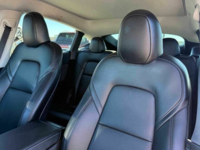 Белый Тесла Другая, объемом двигателя 0 л и пробегом 18 тыс. км за 23500 $, фото 9 на Automoto.ua