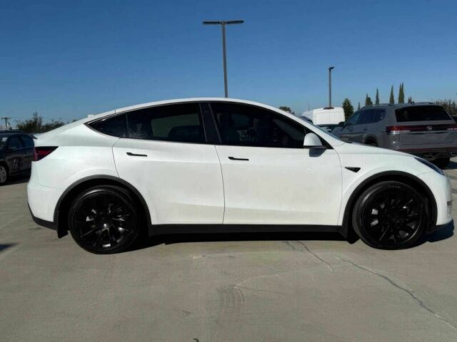 Белый Тесла Другая, объемом двигателя 0 л и пробегом 18 тыс. км за 23500 $, фото 3 на Automoto.ua