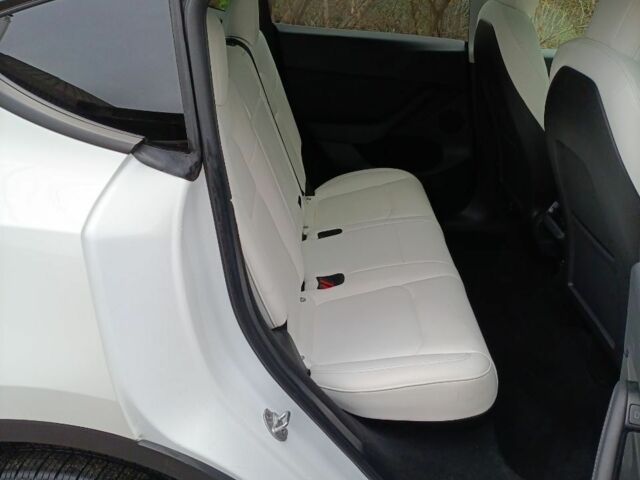 Білий Тесла Інша, об'ємом двигуна 0 л та пробігом 52 тис. км за 29000 $, фото 6 на Automoto.ua