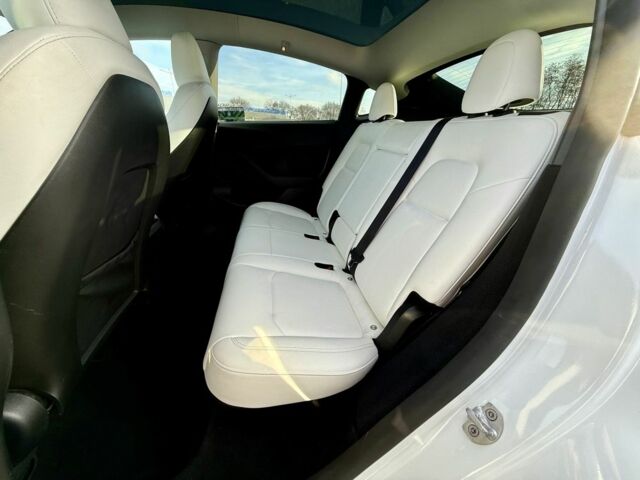 Білий Тесла Інша, об'ємом двигуна 0 л та пробігом 36 тис. км за 27950 $, фото 7 на Automoto.ua