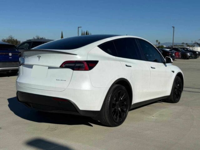 Белый Тесла Другая, объемом двигателя 0 л и пробегом 18 тыс. км за 23500 $, фото 7 на Automoto.ua