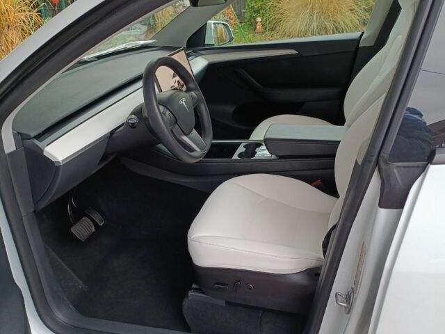 Білий Тесла Інша, об'ємом двигуна 0 л та пробігом 52 тис. км за 29000 $, фото 5 на Automoto.ua