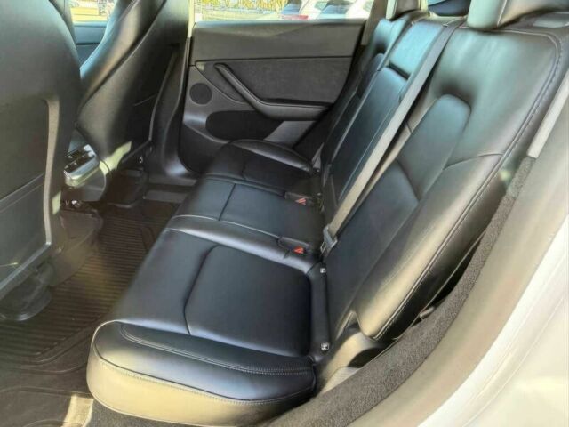 Белый Тесла Другая, объемом двигателя 0 л и пробегом 18 тыс. км за 23500 $, фото 11 на Automoto.ua