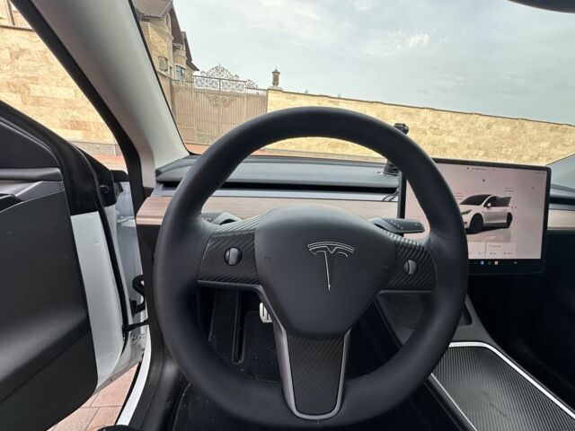 Белый Тесла Другая, объемом двигателя 0 л и пробегом 50 тыс. км за 26900 $, фото 5 на Automoto.ua