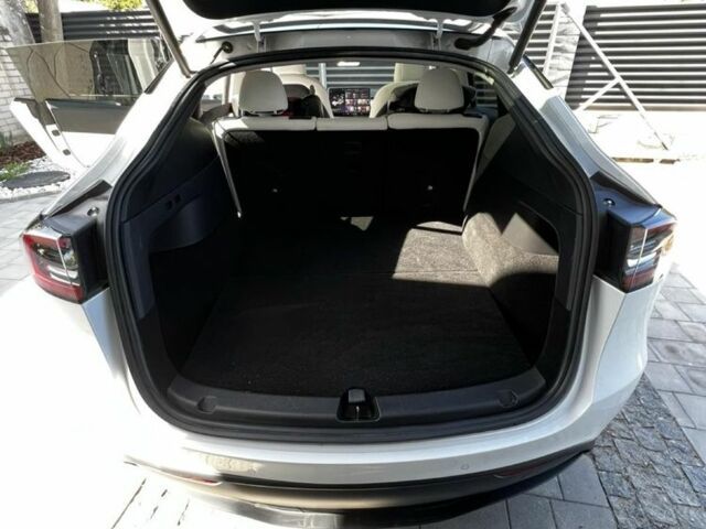 Белый Тесла Другая, объемом двигателя 0 л и пробегом 64 тыс. км за 27500 $, фото 6 на Automoto.ua