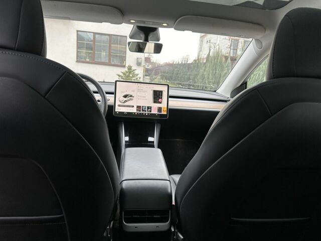 Белый Тесла Другая, объемом двигателя 0 л и пробегом 82 тыс. км за 26000 $, фото 9 на Automoto.ua