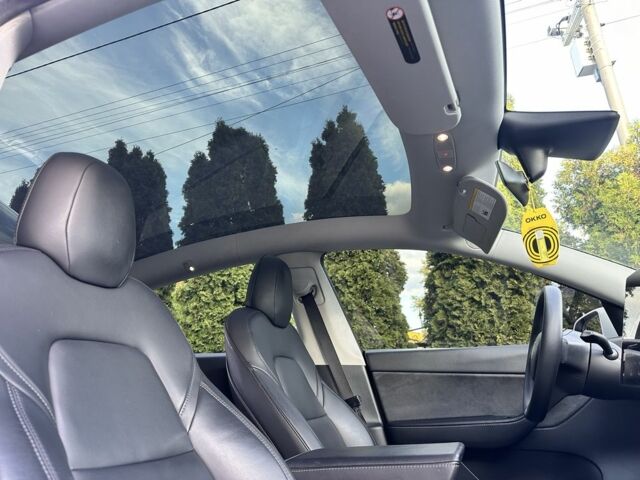 Белый Тесла Другая, объемом двигателя 0 л и пробегом 112 тыс. км за 21700 $, фото 10 на Automoto.ua