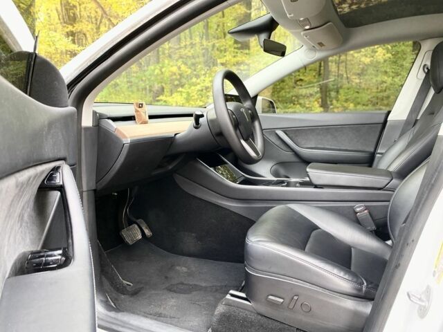 Белый Тесла Другая, объемом двигателя 0 л и пробегом 104 тыс. км за 22500 $, фото 7 на Automoto.ua