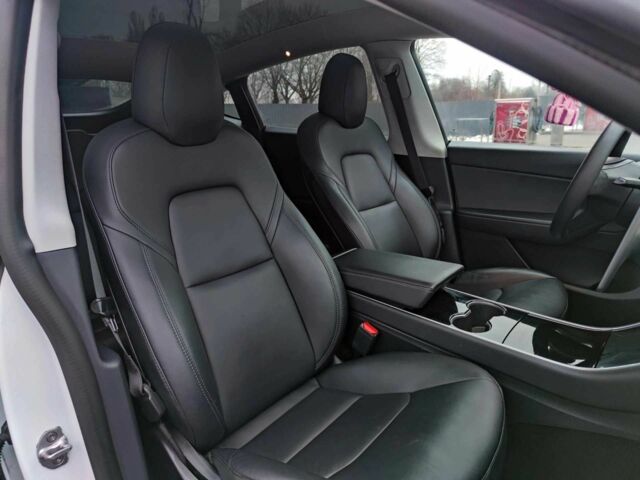 Белый Тесла Другая, объемом двигателя 0 л и пробегом 105 тыс. км за 28500 $, фото 15 на Automoto.ua