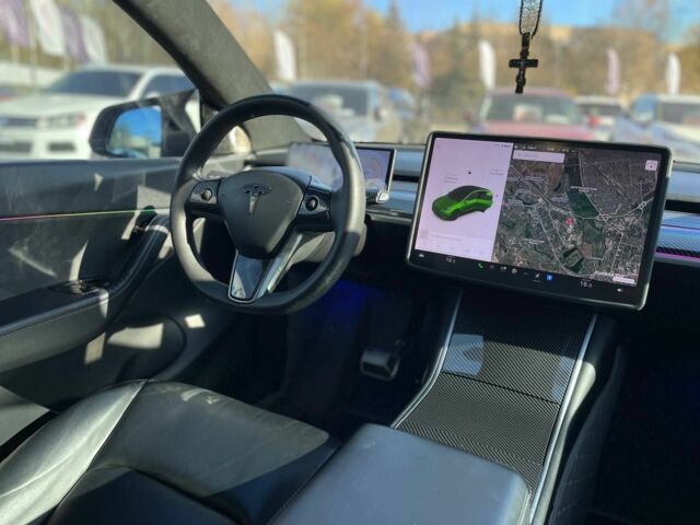 Белый Тесла Другая, объемом двигателя 0 л и пробегом 144 тыс. км за 28600 $, фото 9 на Automoto.ua