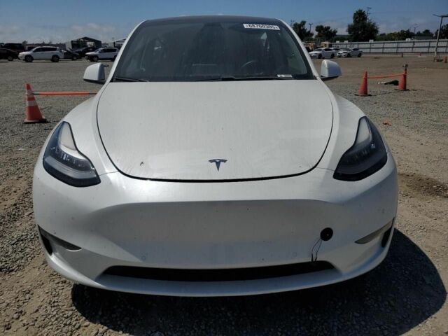 Белый Тесла Другая, объемом двигателя 0 л и пробегом 85 тыс. км за 15900 $, фото 4 на Automoto.ua