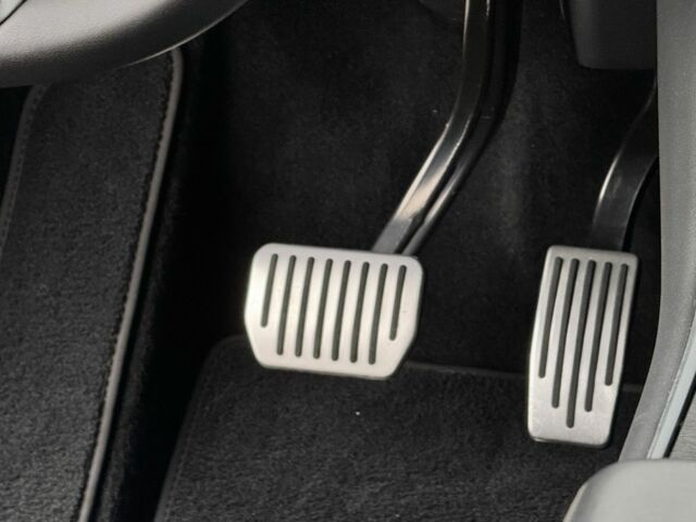 Белый Тесла Другая, объемом двигателя 0 л и пробегом 77 тыс. км за 25000 $, фото 14 на Automoto.ua