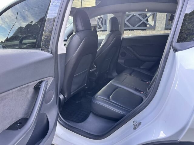 Белый Тесла Другая, объемом двигателя 0 л и пробегом 112 тыс. км за 21700 $, фото 11 на Automoto.ua