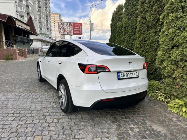 Белый Тесла Другая, объемом двигателя 0 л и пробегом 112 тыс. км за 21700 $, фото 2 на Automoto.ua