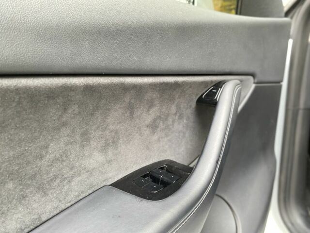 Белый Тесла Другая, объемом двигателя 0 л и пробегом 104 тыс. км за 22500 $, фото 10 на Automoto.ua