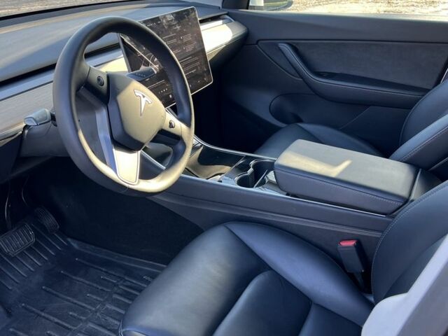 Тесла Другая 2020 в Кривом Роге на Automoto.ua Белый Тесла Другая, объемом двигателя 0 л и пробегом 100 тыс. км за 25000 $, фото 5 на Automoto.ua