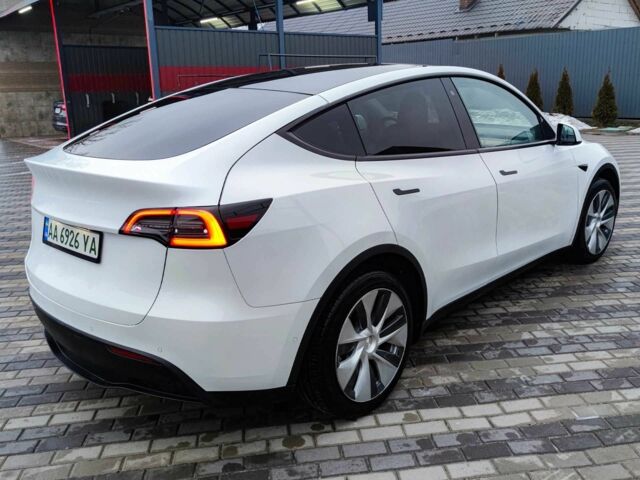 Белый Тесла Другая, объемом двигателя 0 л и пробегом 105 тыс. км за 28500 $, фото 9 на Automoto.ua