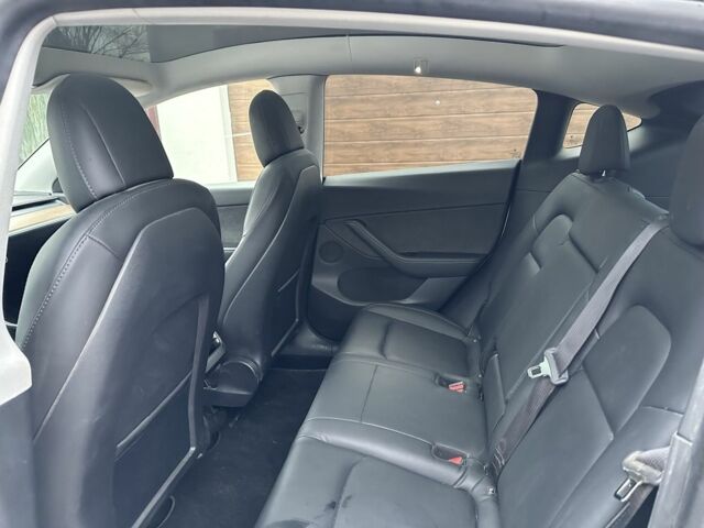 Белый Тесла Другая, объемом двигателя 0 л и пробегом 82 тыс. км за 26000 $, фото 7 на Automoto.ua