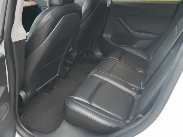 Белый Тесла Другая, объемом двигателя 0 л и пробегом 59 тыс. км за 25900 $, фото 7 на Automoto.ua