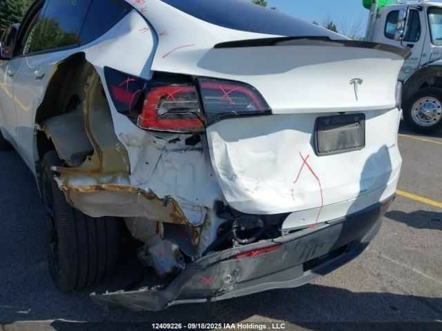 Білий Тесла Інша, об'ємом двигуна 0 л та пробігом 79 тис. км за 16000 $, фото 12 на Automoto.ua